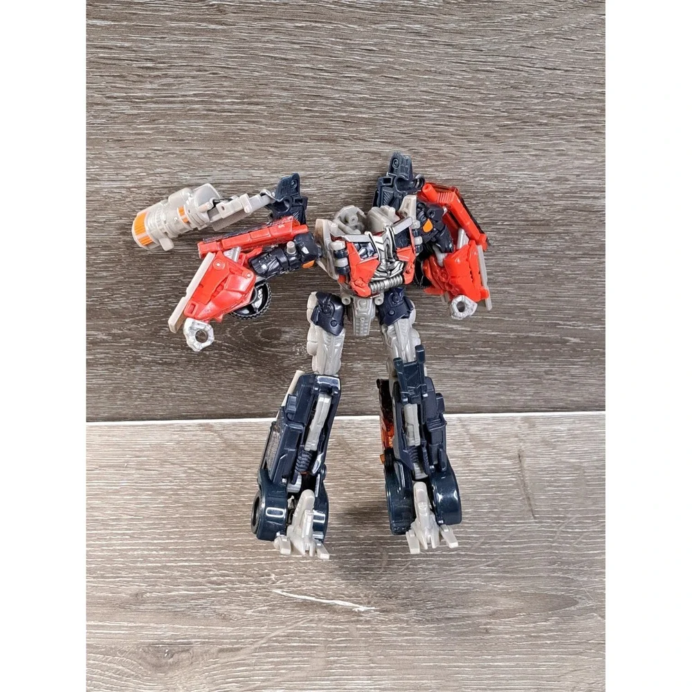 Transformers Universe Deluxe Blastcharge Action Figure Lot w/ Optimus Prime Part